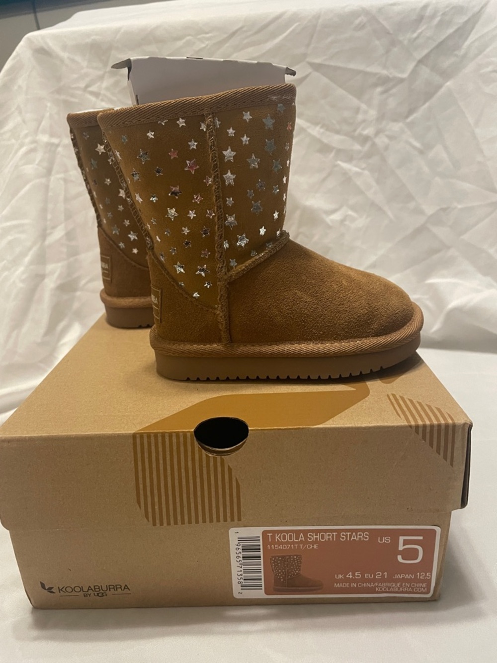 Koolaburra Chestnut Short Stars Kids Boot